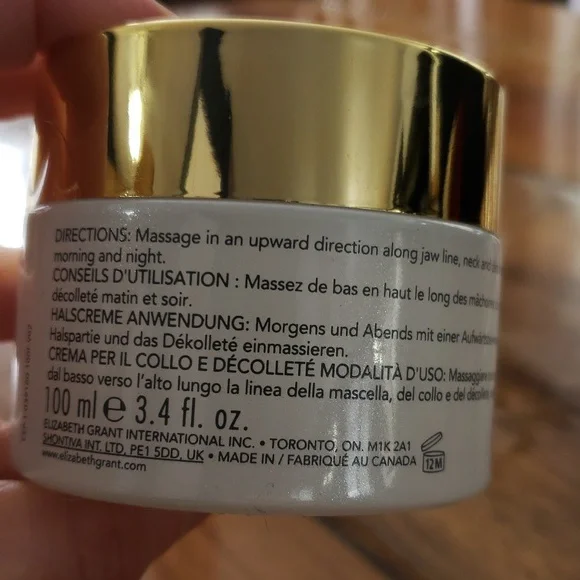 BEAUTY BUNDLE 💕 - Picture 5 of 6